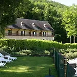 Chateau La Fleunie - Et Restaurant