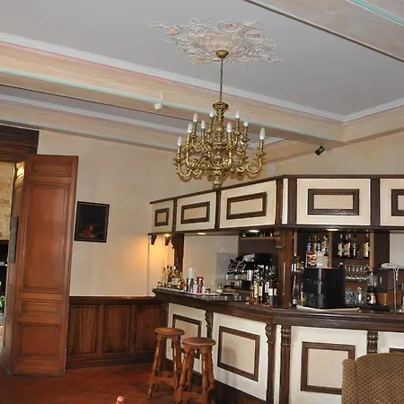 Chateau La Fleunie - Et Restaurant Condat-sur-Vezere
