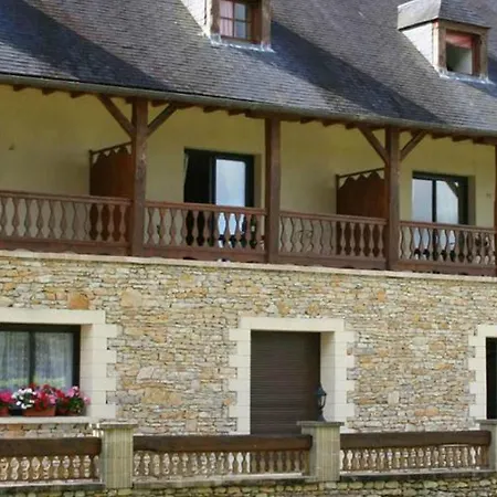 Chateau La Fleunie - Et Restaurant