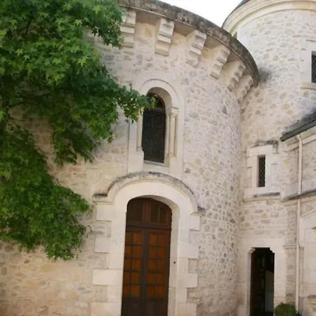 Chateau La Fleunie - Et Restaurant Hotel 4*