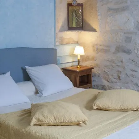 Chateau La Fleunie - Et Restaurant