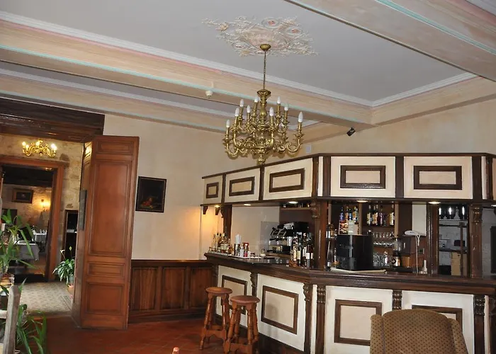 Chateau La Fleunie - Et Restaurant Condat-sur-Vézère