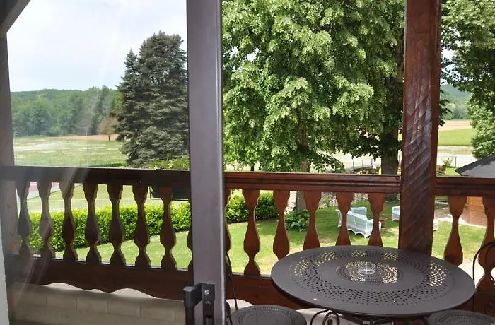 Hotel Chateau La Fleunie - Et Restaurant