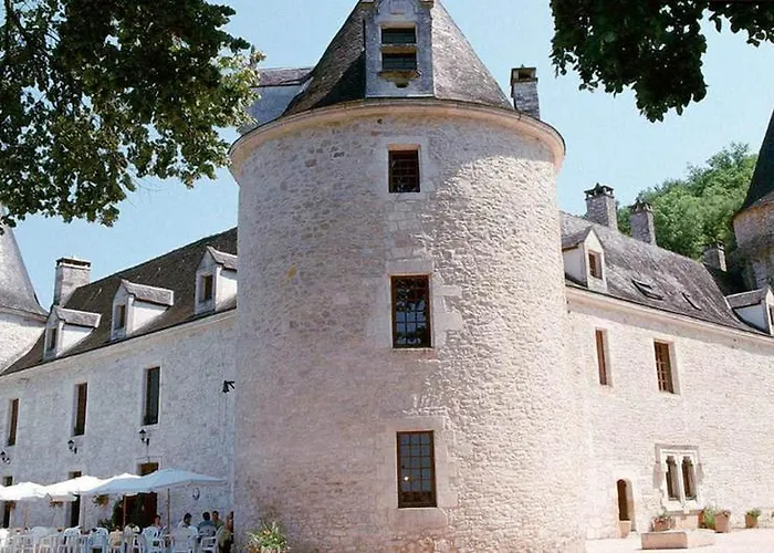 Chateau La Fleunie - Et Restaurant Hotel Condat-sur-Vezere
