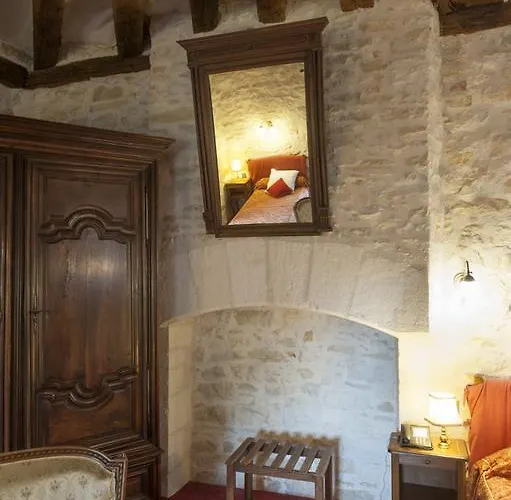 Chateau La Fleunie - Et Restaurant Szálloda Condat-sur-Vézère