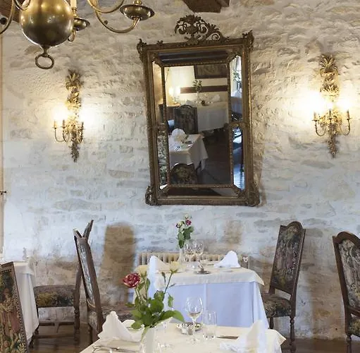 Hotel Chateau La Fleunie - Et Restaurant 4*