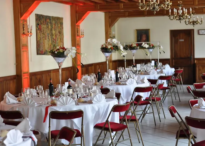 Chateau La Fleunie - Et Restaurant Szálloda Condat-sur-Vézère