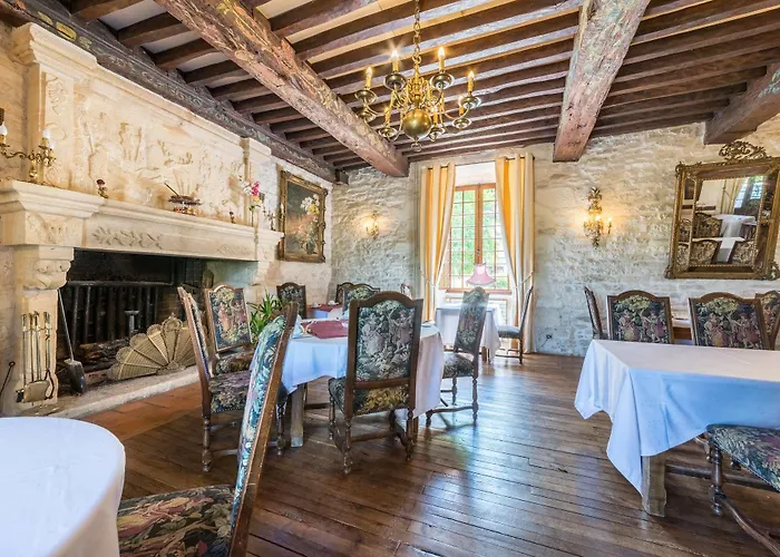 Chateau La Fleunie - Et Restaurant Condat-sur-Vezere